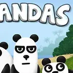 Tre tecknade pandor står på en strand med havet och ett skepp i bakgrunden, och texten 3 Pandas visas ovanför
