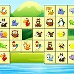 Tecknade djurikoner på spelbrickor arrangerade mot en bakgrund med berg och vatten