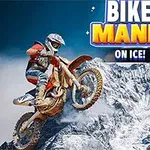 En motorcyklist i skyddsutrustning kör uppför en isig bergssida med ett stort berg i bakgrunden, och texten Bike Mania On Ice!