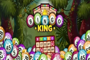 Färgglada bingobollar med Bingo King skrivet i mitten, omgiven av gröna växter och träd