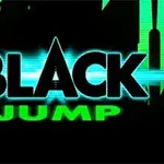 Texten Black Jump med neongröna och svarta bokstäver på en bakgrund med silhuetter av byggnader