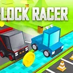 Två kantiga bilar kör på en väg med gyllene mynt och trafik-konor, med texten Block Racer i bakgrunden