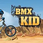 En tecknad pojke med blå keps och kläder cyklar på en BMX i ökenlandskap