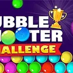 Färgglada bubblor med texten Bubble Shooter Challenge och en guldtrofé mot en lila bakgrund