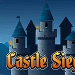 Ett medeltida slott med tinnar mot en mörkblå himmel och texten Castle Siege i förgrunden