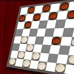 Ett schackbräde med röda och vita spelpjäser på en brun bakgrund