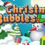 Snögubbe med tomteluva, julklappar och snöiga granar mot en vinterbakgrund