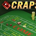 Grön craps-layout med nummer och satsningsområden, inklusive ord som COME och PASS LINE
