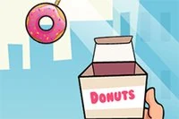 Donuten gungar lätt från ett rep