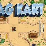 En översiktsbild av ett grusigt racingbana med färgstarka bokstäver som stavar DRAG KART över banan och omgivande träd samt hinder