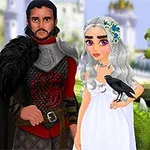 En man och en kvinna i medeltida kläder står framför ett slott, med en grön drake bakom dem och kvinnan håller en korp