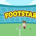 Tecknad figur i röd tröja med en fotboll på en fotbollsplan framför stor text som lyder Footstar i en arena