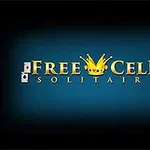 Texten FreeCell Solitaire med en gul krona och spelkort mot en mörkblå bakgrund