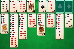 Ett spelkort layout med flera kolumner av spelkort på en grön bakgrund