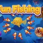 Färgglada tecknade fiskar och en guldfisk i en cirkel på en blå undervattensbakgrund med texten Fun Fishing ovanför
