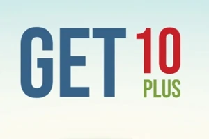 Texten GET 10 PLUS i blått, rött och grönt mot en ljus bakgrund