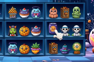 Hylla fylld med färgglada halloweenfigurer och dekorationer, inklusive pumpor, skelett och djur i burkar