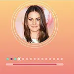 En bild av en kvinna med långt brunt hår och ett leende på en rund profilbild mot en gradient bakgrund i orange och rosa toner, med en progress bar under