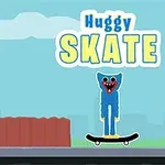 Tecknad blå figur med leende ansikte åker skateboard under texten Huggy Skate mot en bakgrund med himmel och omgivningar