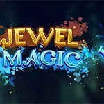 Texten Jewel Magic i glödande bokstäver på en mörk bakgrund med färgglada juveler och kristaller som sprids runt om