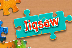 Pusselbitar i olika färger på en träbakgrund med ordet Jigsaw på en blå pusselbit