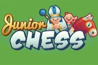 I Junior Chess spelar du på en fin schackbräda och bevisar dina färdigheter!