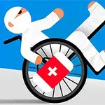 En tecknad figur i vit bandage sitter i en rullstol med ett första hjälpen-kit på blå bakgrund