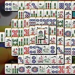 Mahjong-brickor är ordnade i ett staplat mönster med olika kinesiska symboler och karaktärer på en färgglad bakgrund