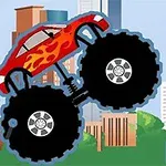 En tecknad röd monstertruck med stora hjul hoppar framför en stadshorisont