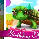 En tecknad sköldpadda på en rosa plattform med texten Birthday Edition framför ett sagoslott
