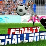En målvakt försöker stoppa en boll i en straffsituation på en fotbollsplan, med texten Penalty Challenge överst på gräset