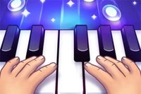 Spela olika låtar i detta roliga online-pianospel