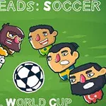 Fem tecknade figurer i färgglada tröjor står i en cirkel runt en fotboll på en grön bakgrund