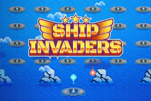 Färgglada texten Ship Invaders med vingliknande dekorationer och stjärnor, omgivet av flytande skepp över ett blått hav med några moln och klippor