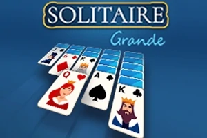 Kortspel med spelkort uppställda i rader och texten Solitaire Grande ovanför