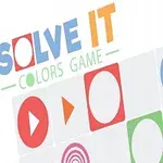 Texten Solve It Colors Game med färgglada cirklar och trianglar på vit bakgrund