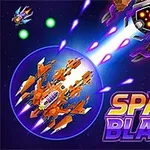 Orange rymdskepp som skjuter mot stora stenliknande föremål i rymden med texten Space Blaze II intill