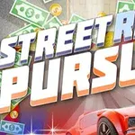 En röd sportbil framför en skylt med texten Street Race Pursuit och pengar i bakgrunden