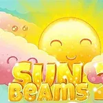 Tecknad sol med leende ansikte omgiven av rosa fluffiga moln mot en blå himmel, med texten Sun Beams 2 längst ner