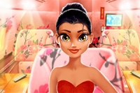 Hjälp flygvärdinnan Tina i detta stiliga makeover-spel!
