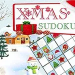 Julmotiv med snölandskap, tomtemössa, snögubbe och juldekorerat Sudoku