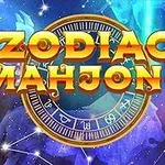 Texten Zodiac Mahjong i guldfärg framför en stjärnfylld bakgrund med ett astrologiskt hjul
